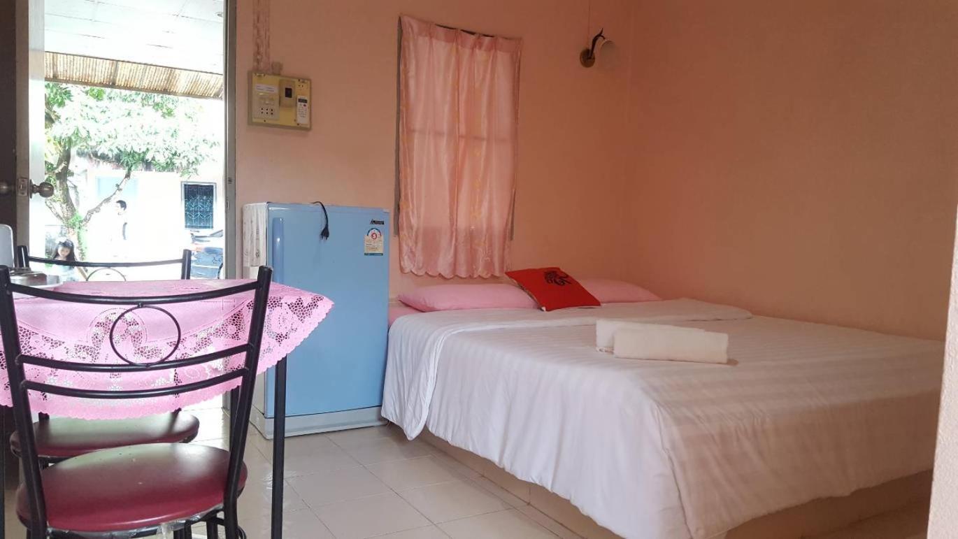 Montra Guesthouse Ranong Exterior foto